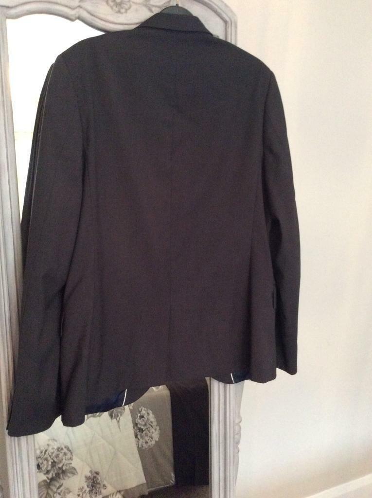 Men’s suit