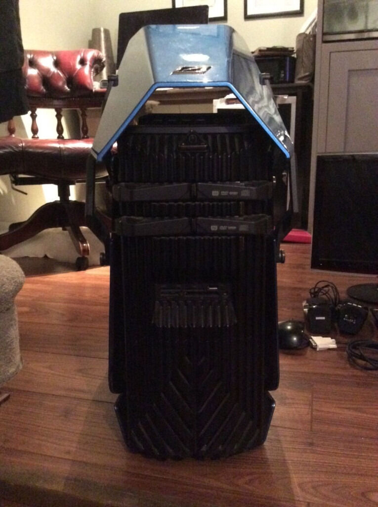 ACER ASPIRE PREDATOR G77-200 WATER COOLING,GRAPHIC CARD, AMD PHENOM QUAD CORE  P.S READ THE AD  