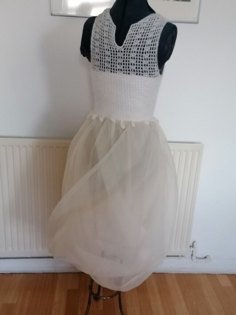 New : Stunning Designer SWAYING KNIT Contrast Tex Cocktail / Party Midi Dress. Size : UK S