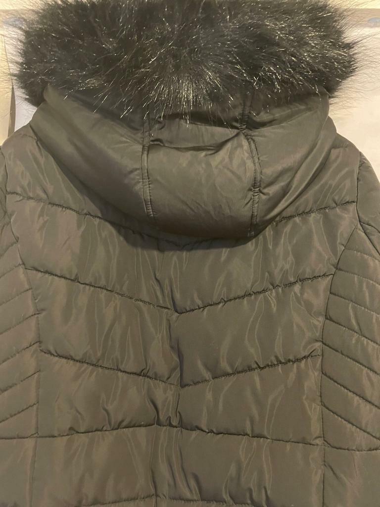 Coat - Size L (Size 12-14)