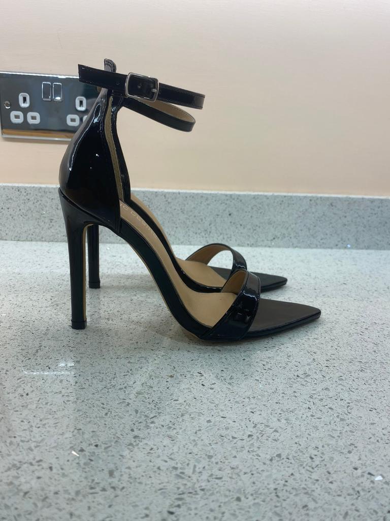 Ladies Black Patent High Heels - Size 4 - Only worn once