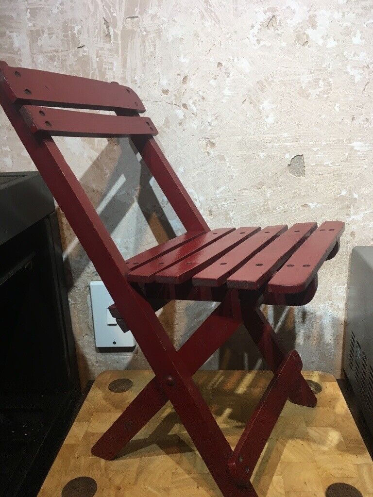 Solid Wood Child’s Folding Chair Vintage aprox 1930’s Suitable for a Child 1 to 5 years