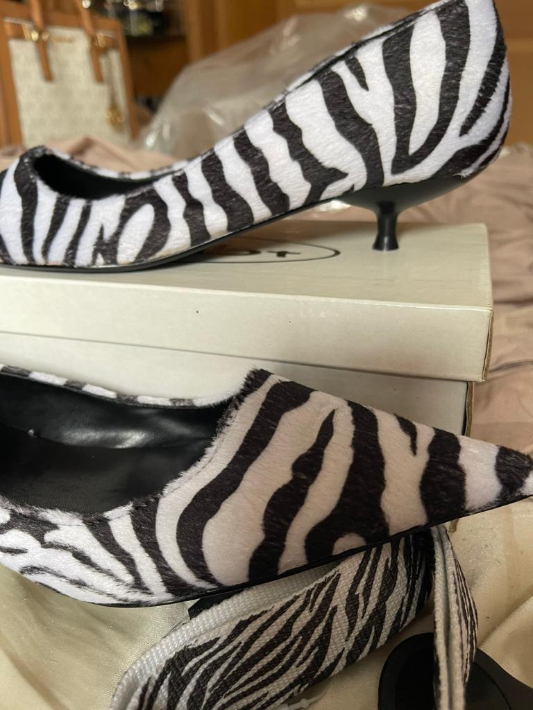 New zebra print shoes & Belt