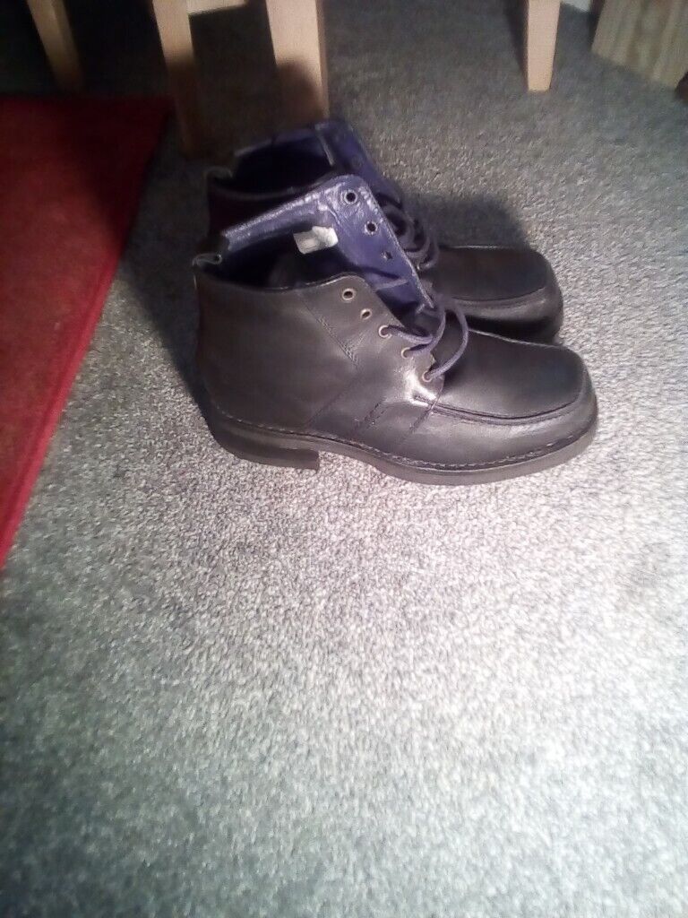 image for Black shoes size 11