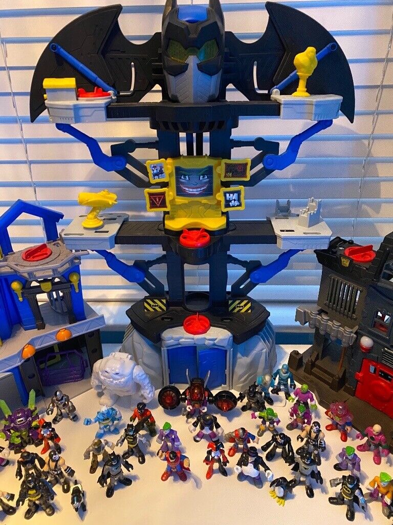 Imaginext DC Super Friends Toy Bundle