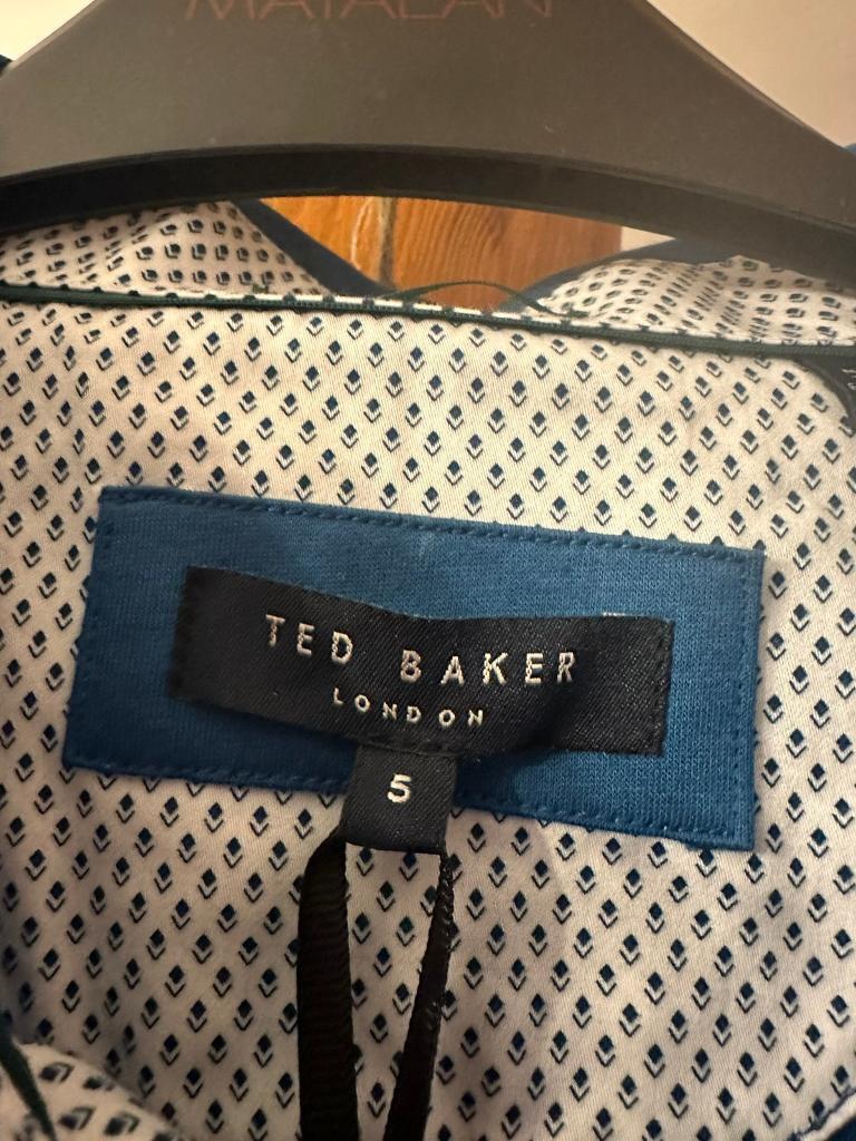 Ted baker short sleeved top size 5