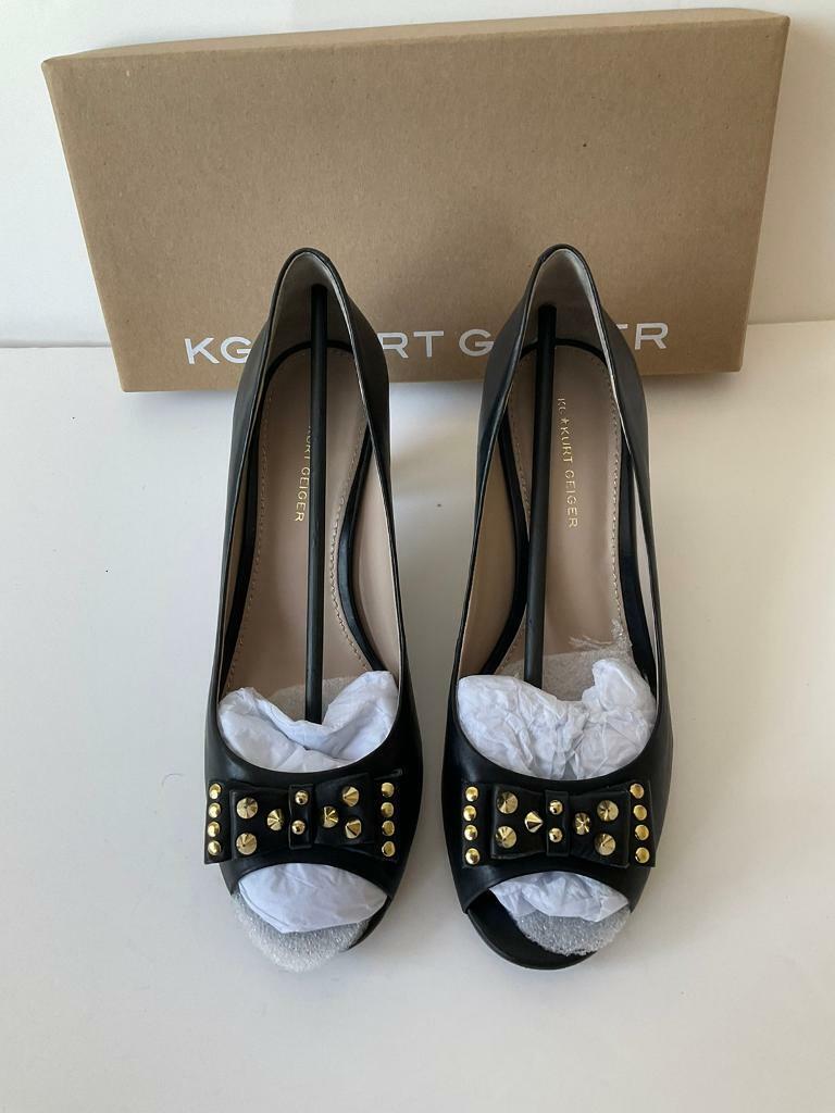 image for Kurt Geiger Black Court Shoes - ladies size 6 (39)