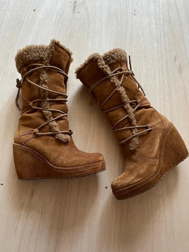 Rocket Dog Ladies Tan suede and fur lined boots size 5 | in Coventry, West  Midlands | Gumtree