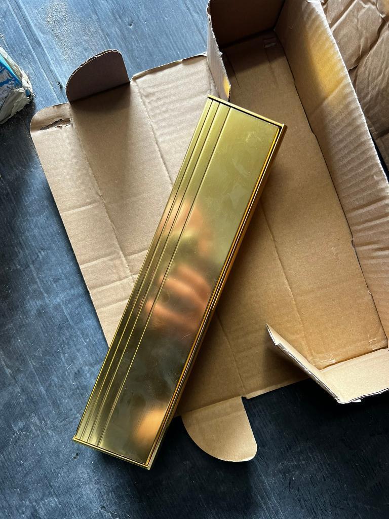 INTUMESCENT LETTERBOX  satin BRASS (BLACK FRAME)