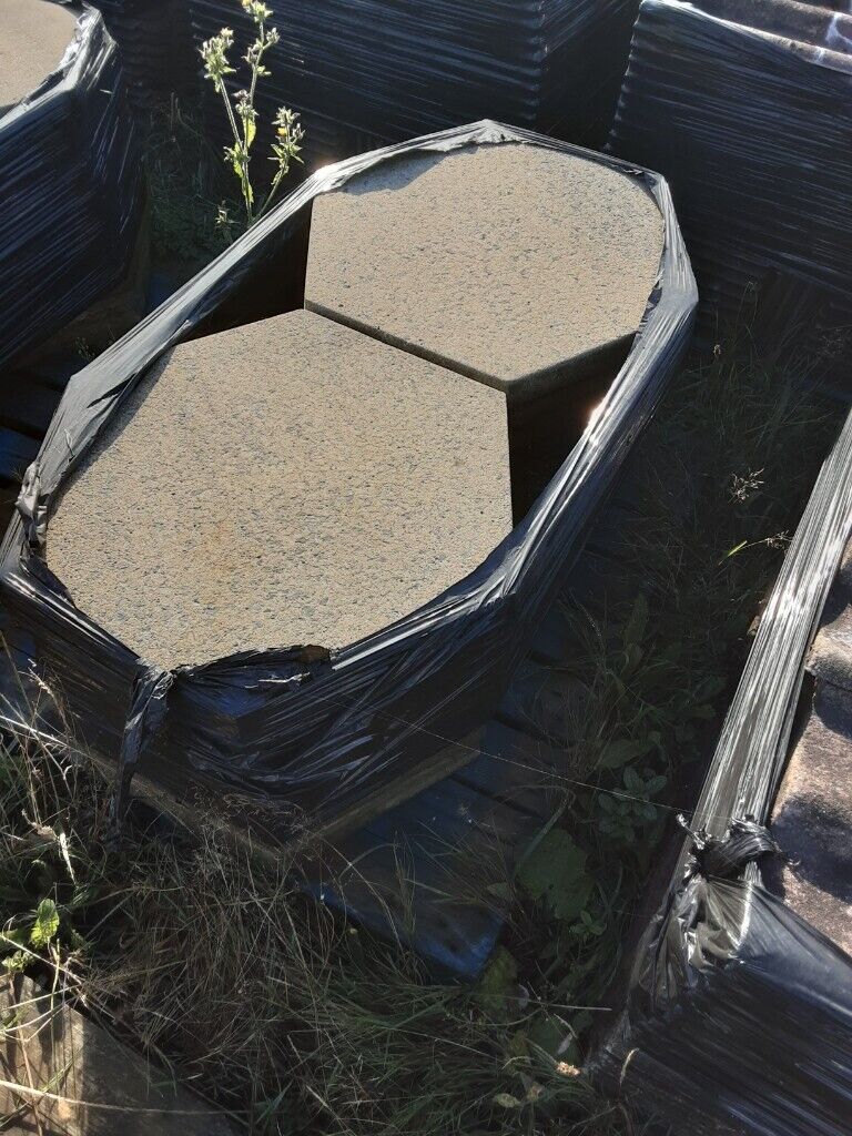 Hexagon concrete flags 