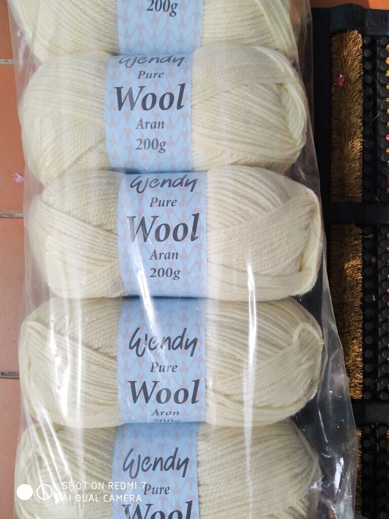 WENDY PETER PAN 3PLY KNITTING WOOL YARN 5X50 GRAM BALLS 5 VARIOUS COLOURS NEW