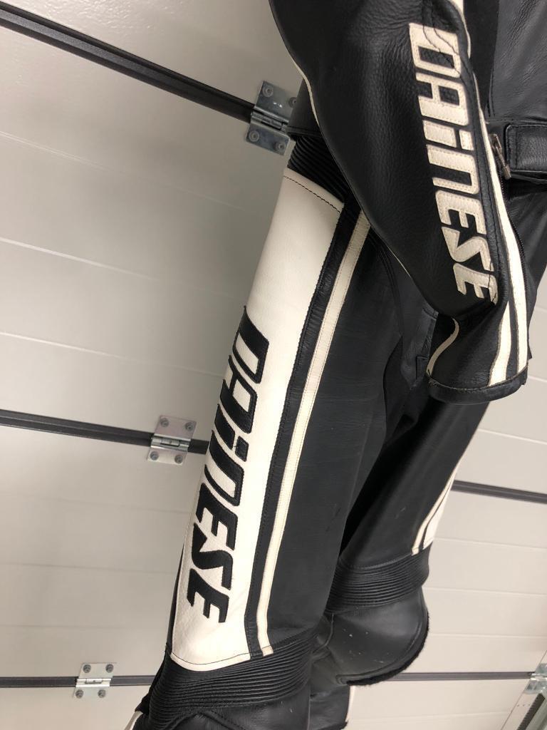 Dianese ladies 2 piece leathers