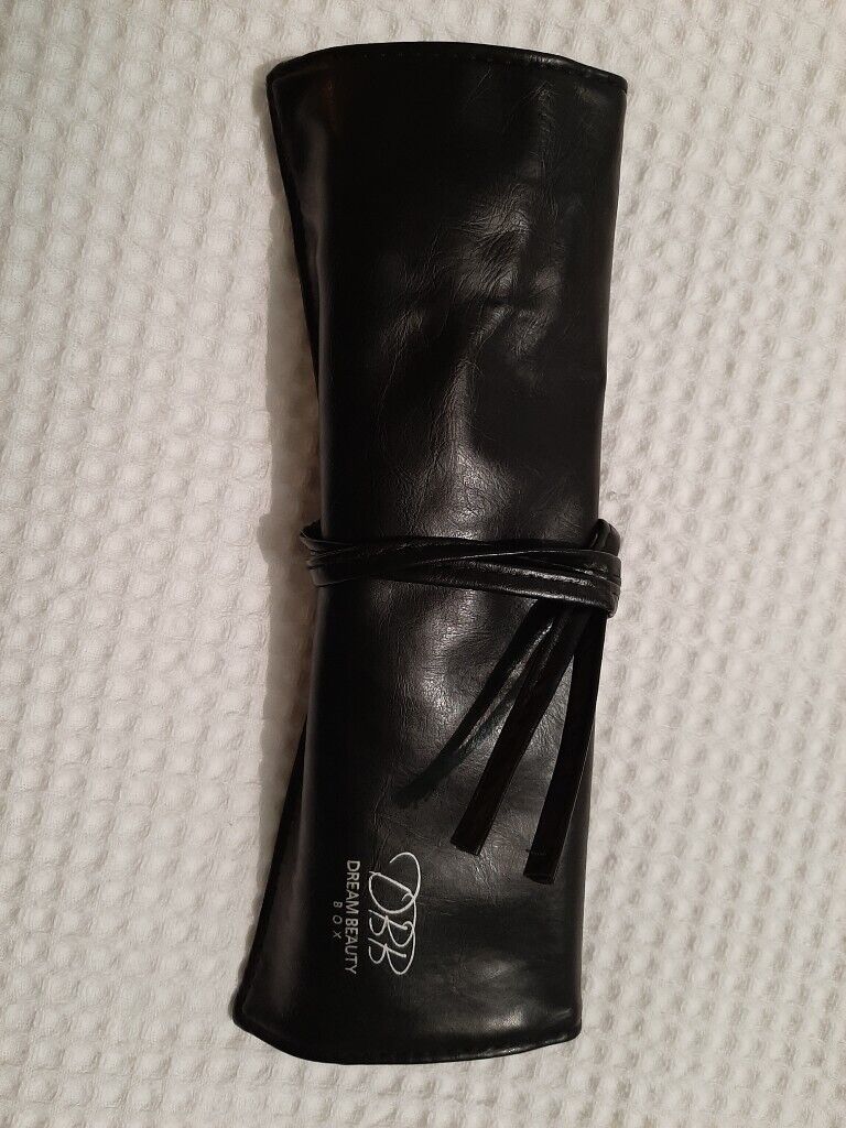 image for 5 Make up brushes in pouch. 