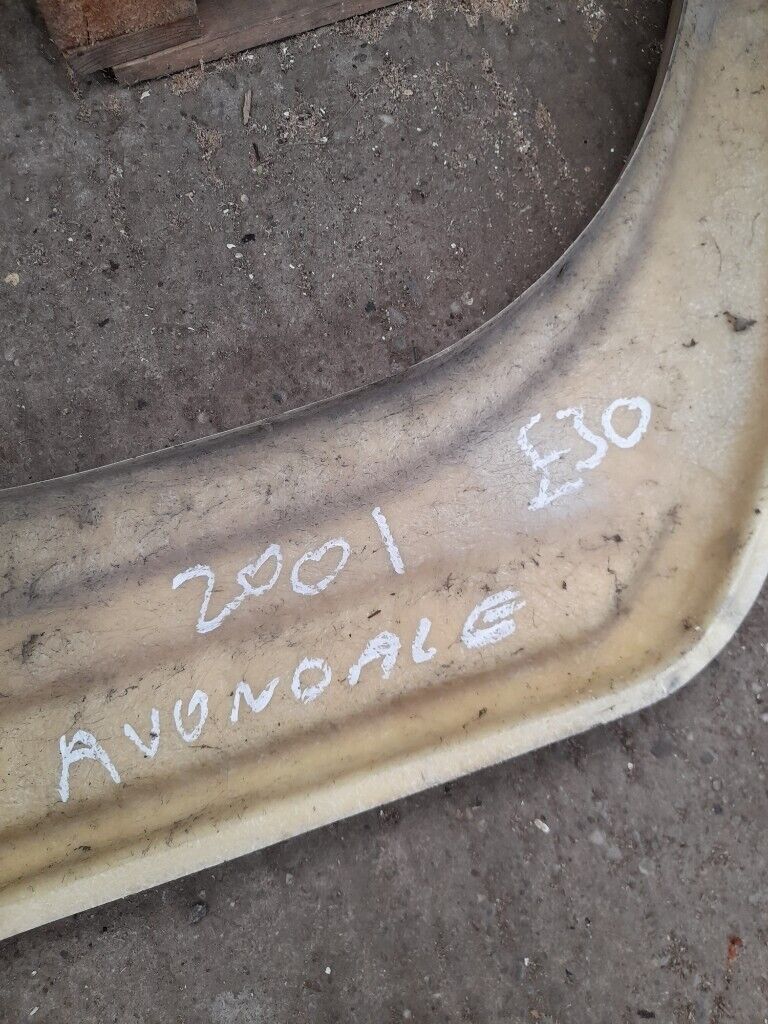 Avondale Caravan wheel spat