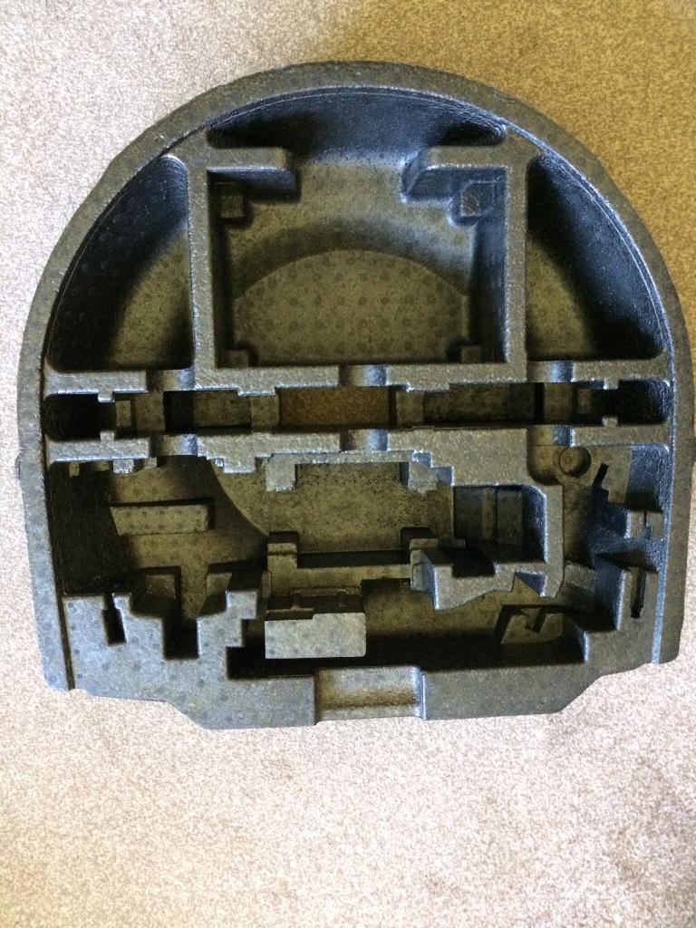 Mitsubishi Colt 2011 boot insert