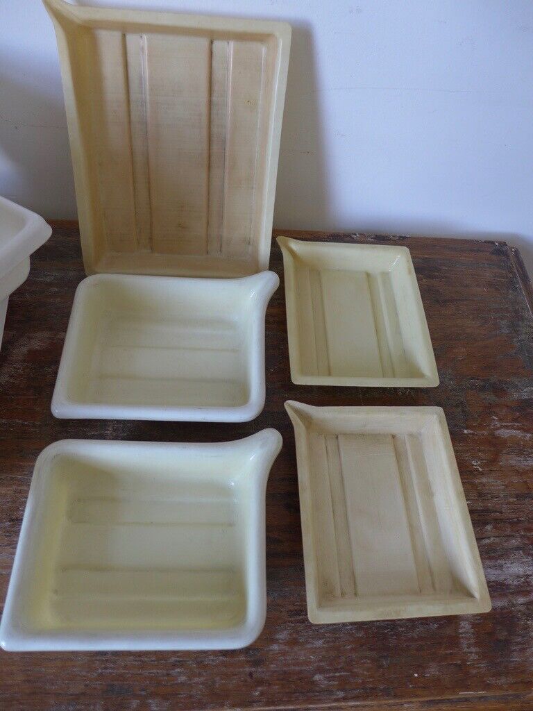 SET OF 8 PRINT DEVELOPING TRAYS DARK ROOM DISHES.  Used, but still fine for use.