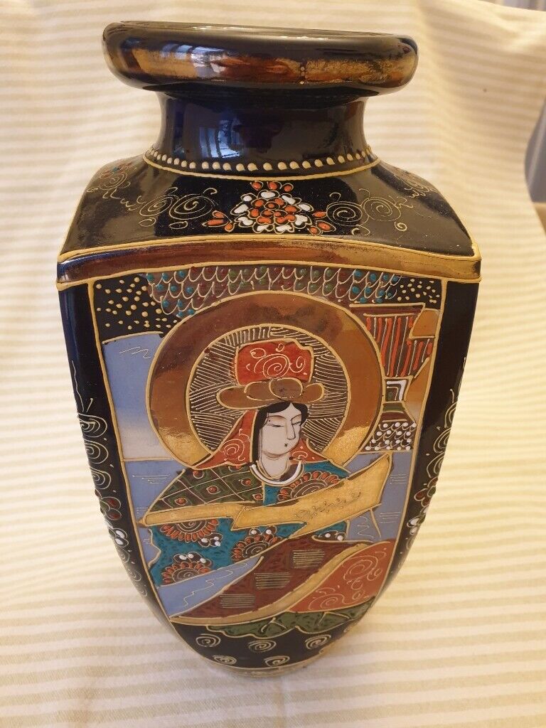 Japanese satsuma vase