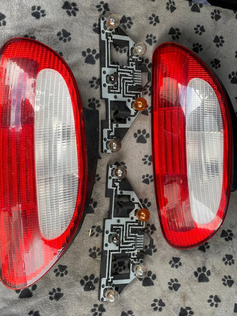 image for MGF rear lights complete with light bulbs