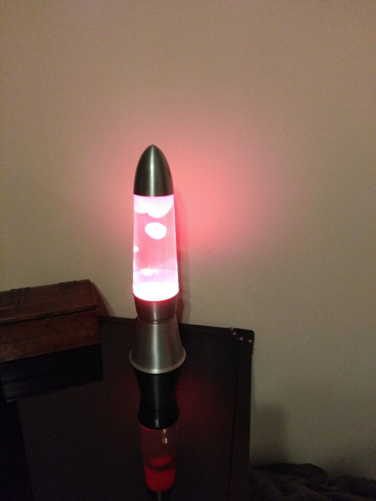 dezac rocket lava lamp, relaxing/wellbieng/chillaxing/retro/vintage decor