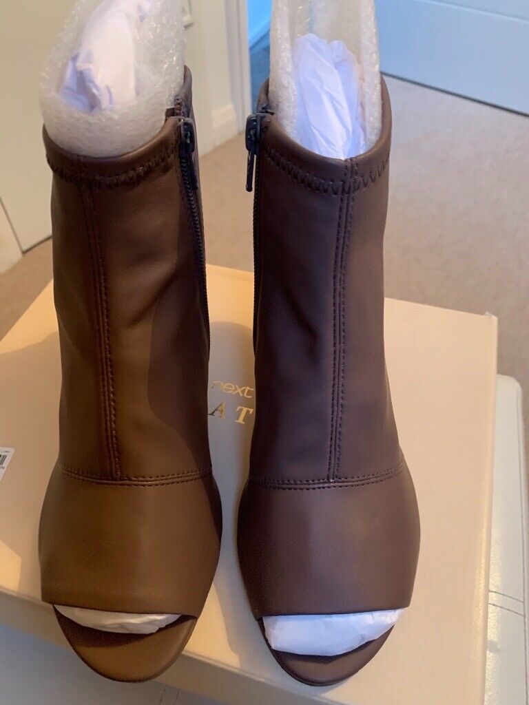 Next peep toe boot