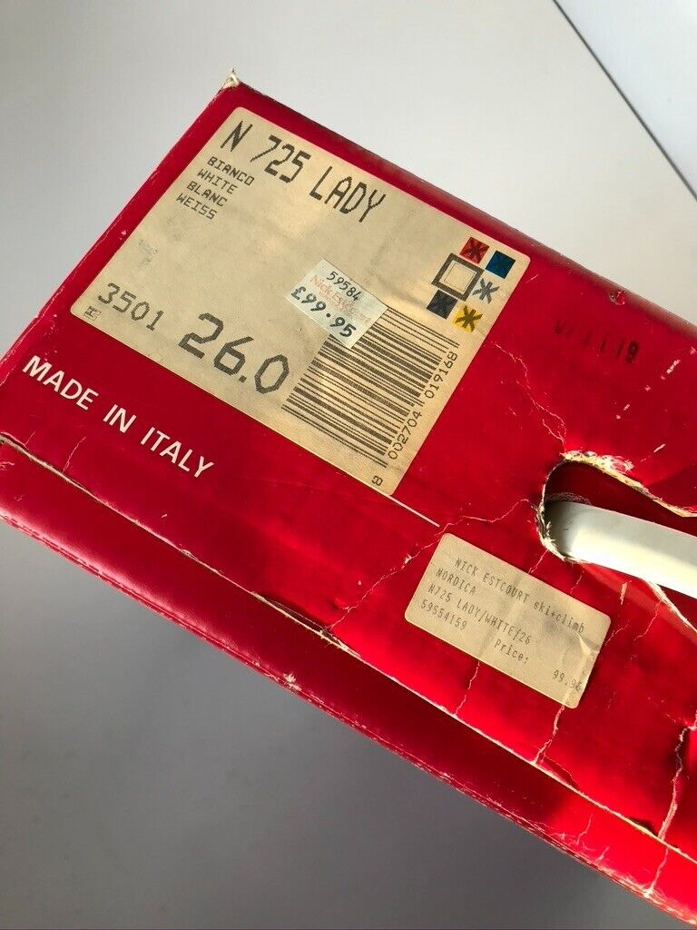 Vintage Ladies Ski Boots Size 6 In Original Box