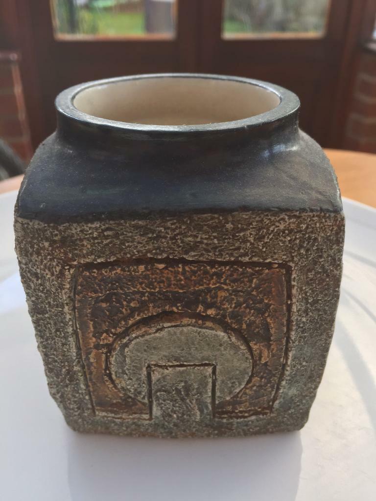 TROIKA MARMALADE POT BY SIMONE KILBURN Excellent condition, no chips 