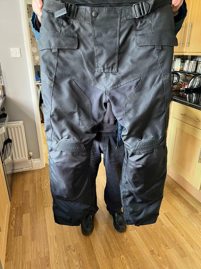 Crane motorbike jacket and matching trousers
