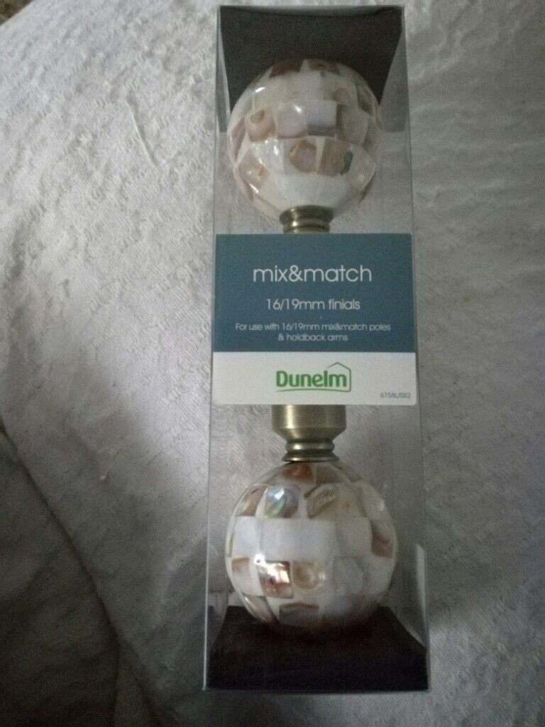 image for DUNELM 16/19mm  BRASS CURTAIN POLE FINIALS