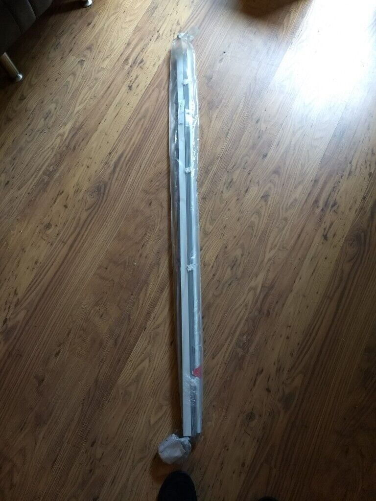 image for BRAND NEW - UNUSED Venetian Blind, Pure White - 1420mm x 810mm