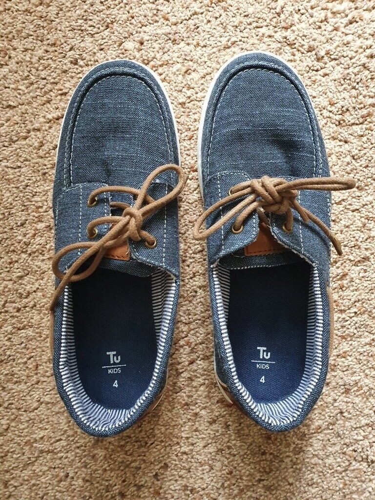 image for Boys Boating Shoes Adult Size 4