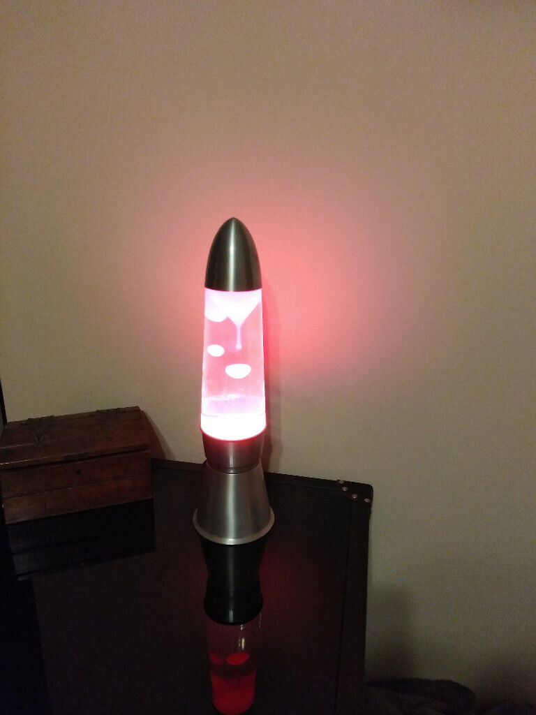 dezac rocket lava lamp, relaxing/wellbieng/chillaxing/retro/vintage decor