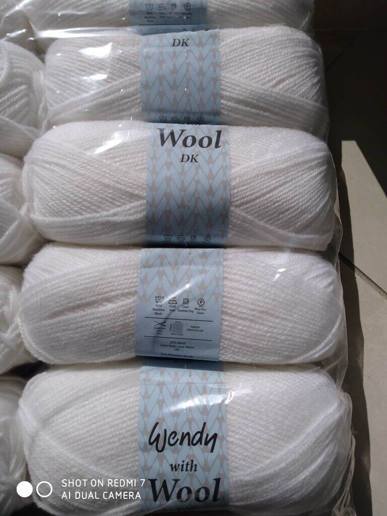 Wendy with Wool 5X100 Gram Balls 20% Pure Wool Double Knitting Various Colours