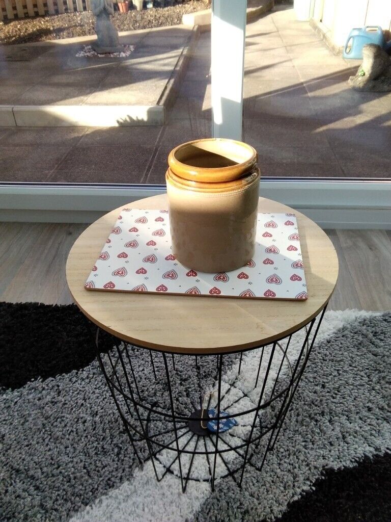 Stoneware pot