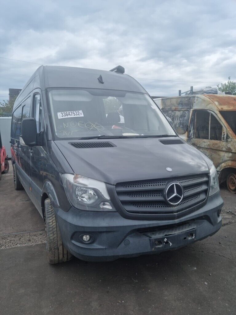 2014 MERCEDES BENZ SPRINTER 3 6 SPEED MANUAL DIESEL Breking for Parts