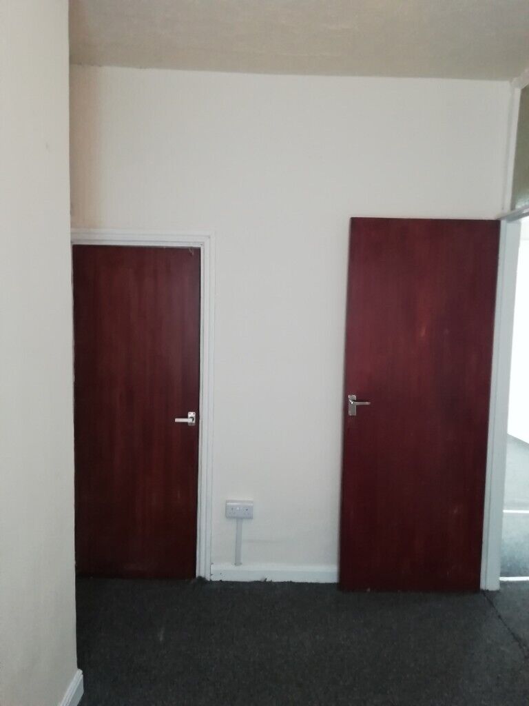 **TO LET** 1 BEDROOM APARTMENT**NORTH ROAD**DSS ACCEPTED**NO DEPOSIT