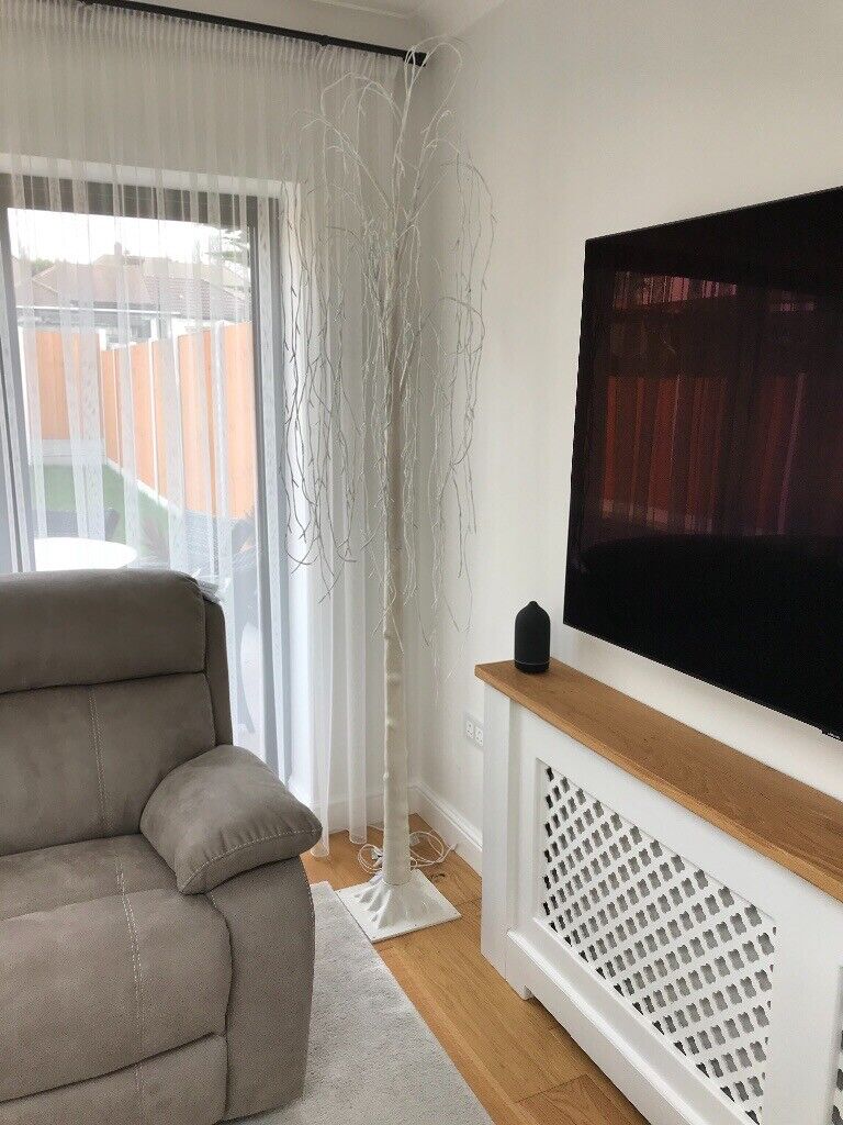 Light up tree for  indoors and outdoors use