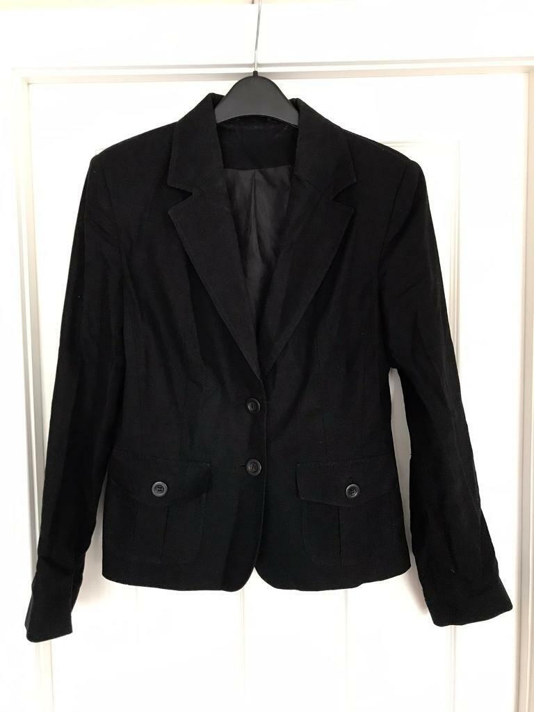 image for Lady’s padded shoulder jacket 
