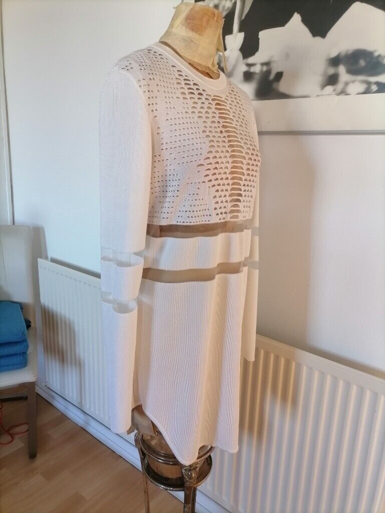 ALEXANDER WANG Limited Edition H&M Perforated / Mesh Mini Dress. Long Sleeve. White. Size : S 