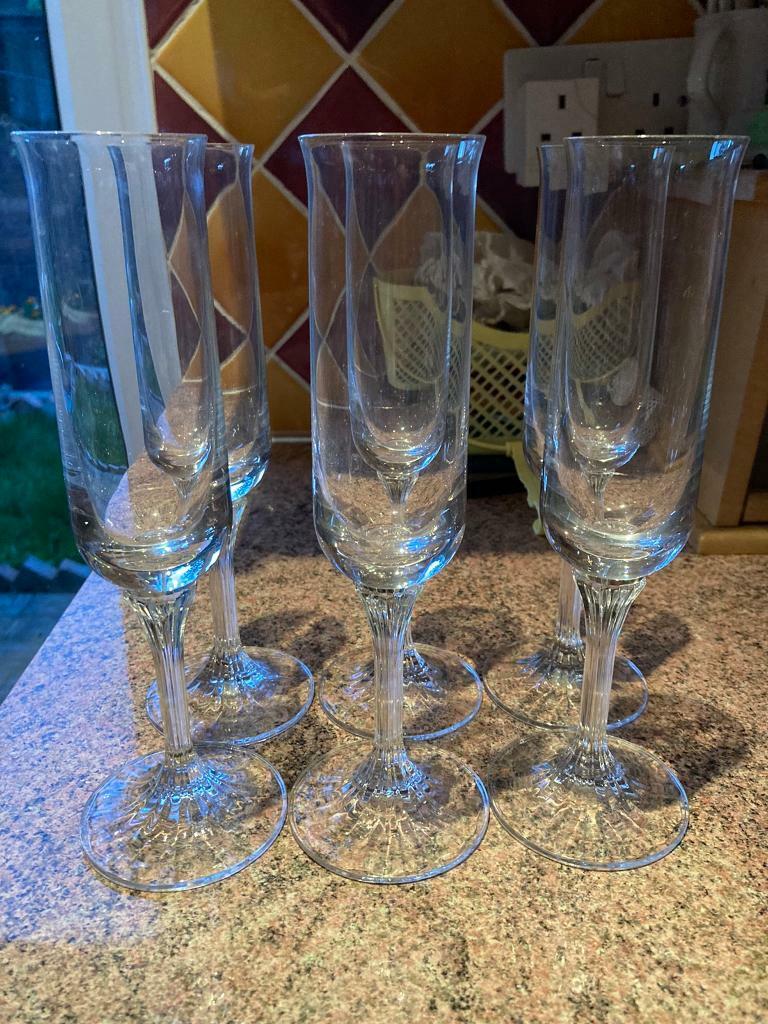 image for Wine Glass Set & Vise