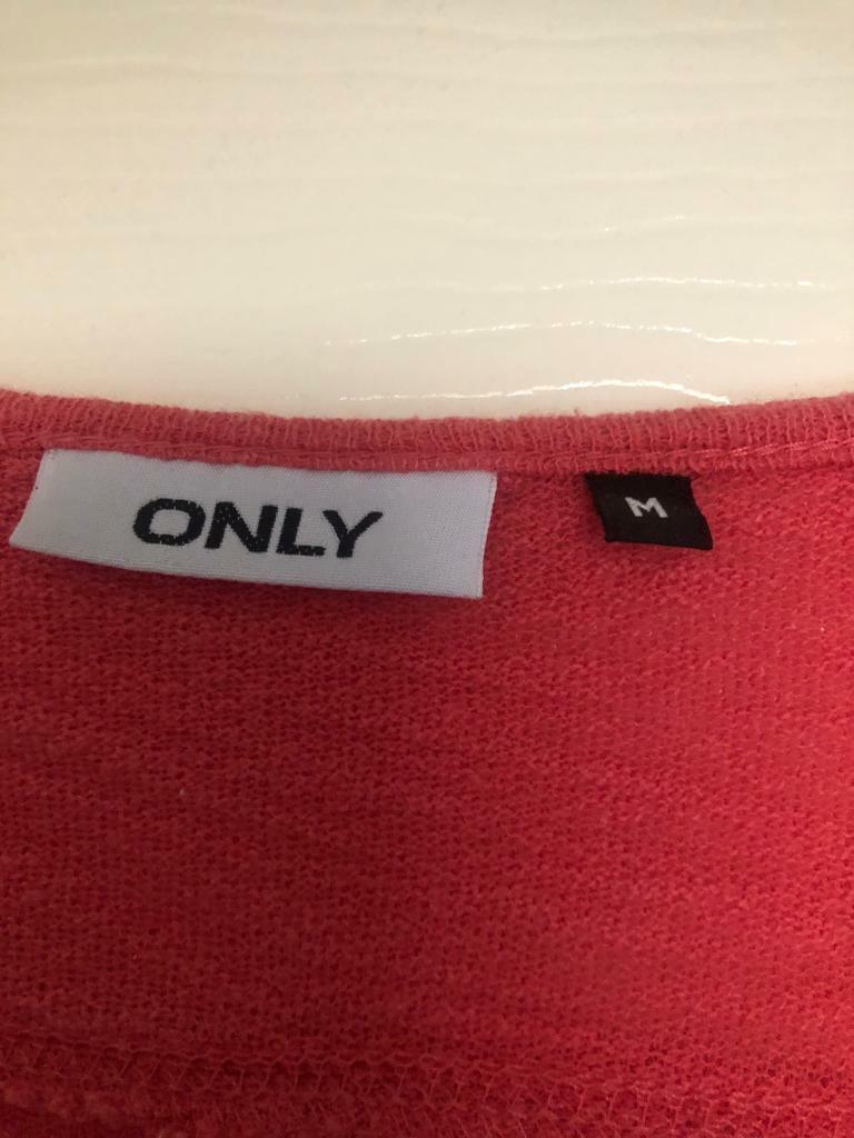 Top Size M approx 12