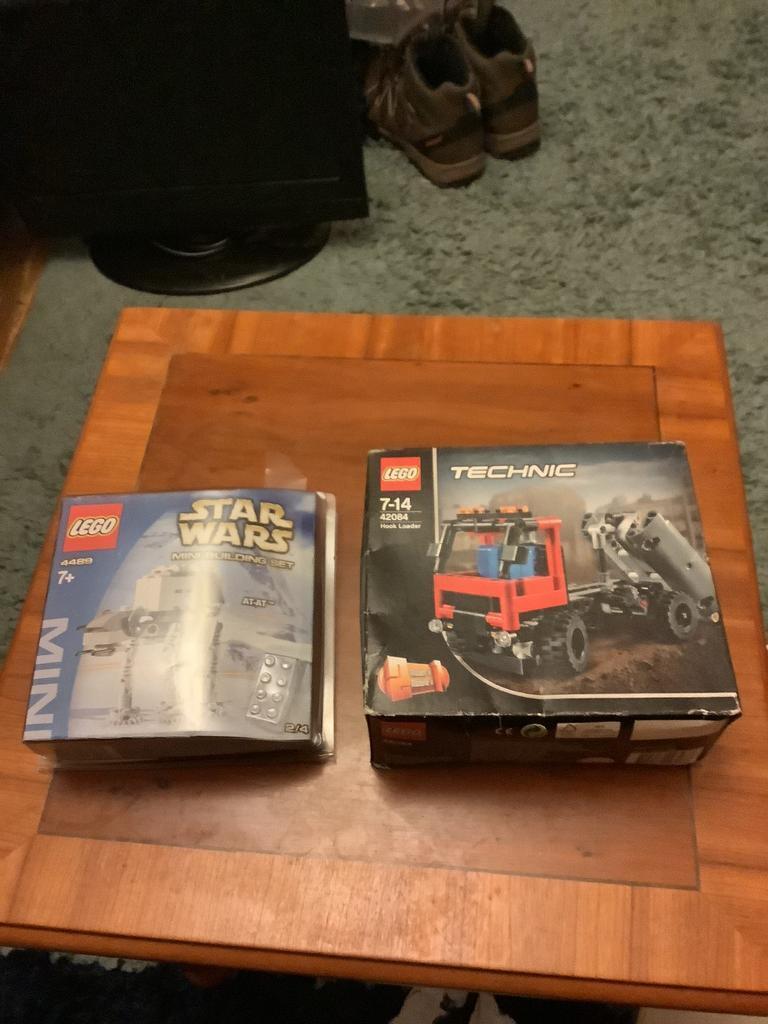Lego Star Wars at-at 4489 mini set & Lego technic hook loader 42084