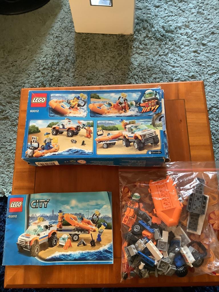 Lego city coast guard 4x4& diving boat 60012 