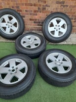 Jeep Wrangler JK 18 Inch Wheels 255/70R18 112s Good Condition Set Of 5 in West London Area