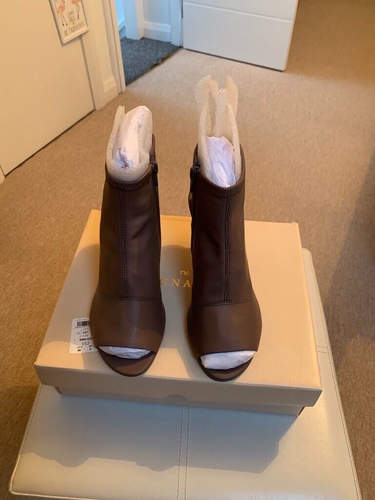 Next peep toe boot