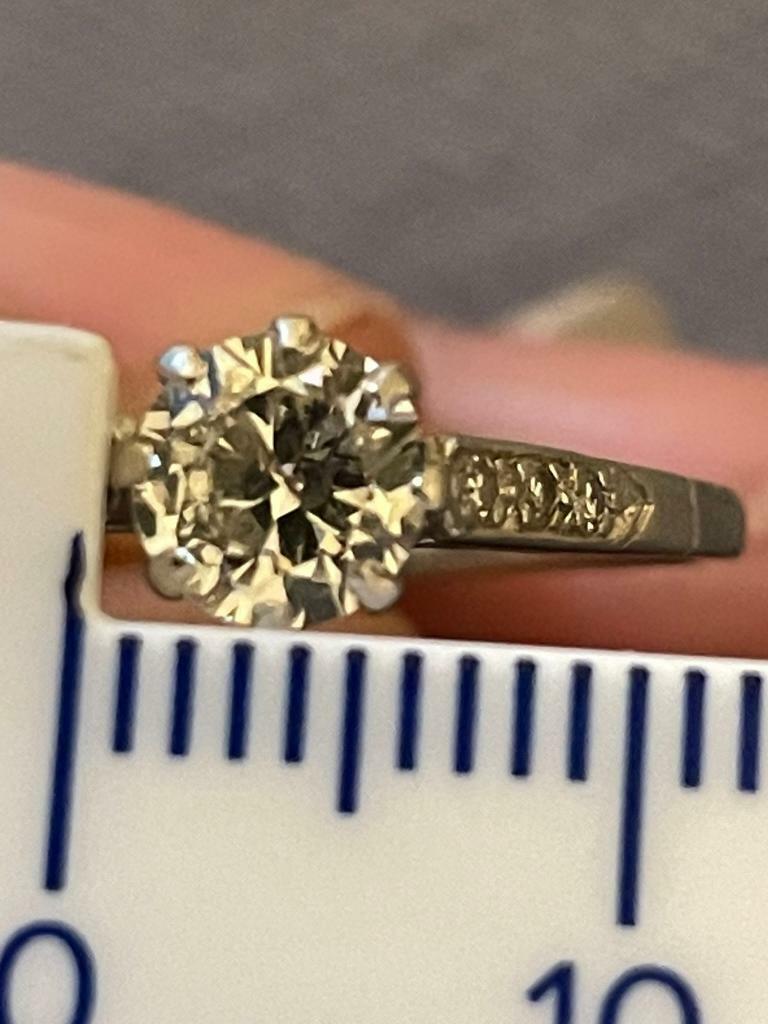 Ladies Vintage 1940’s Platinum Solitaire Diamond Ring 