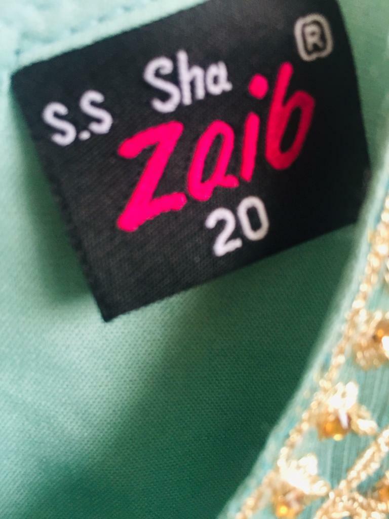 Girls Ferozi And Gold Salwar Suit With Dupatta Size 20 Brand News