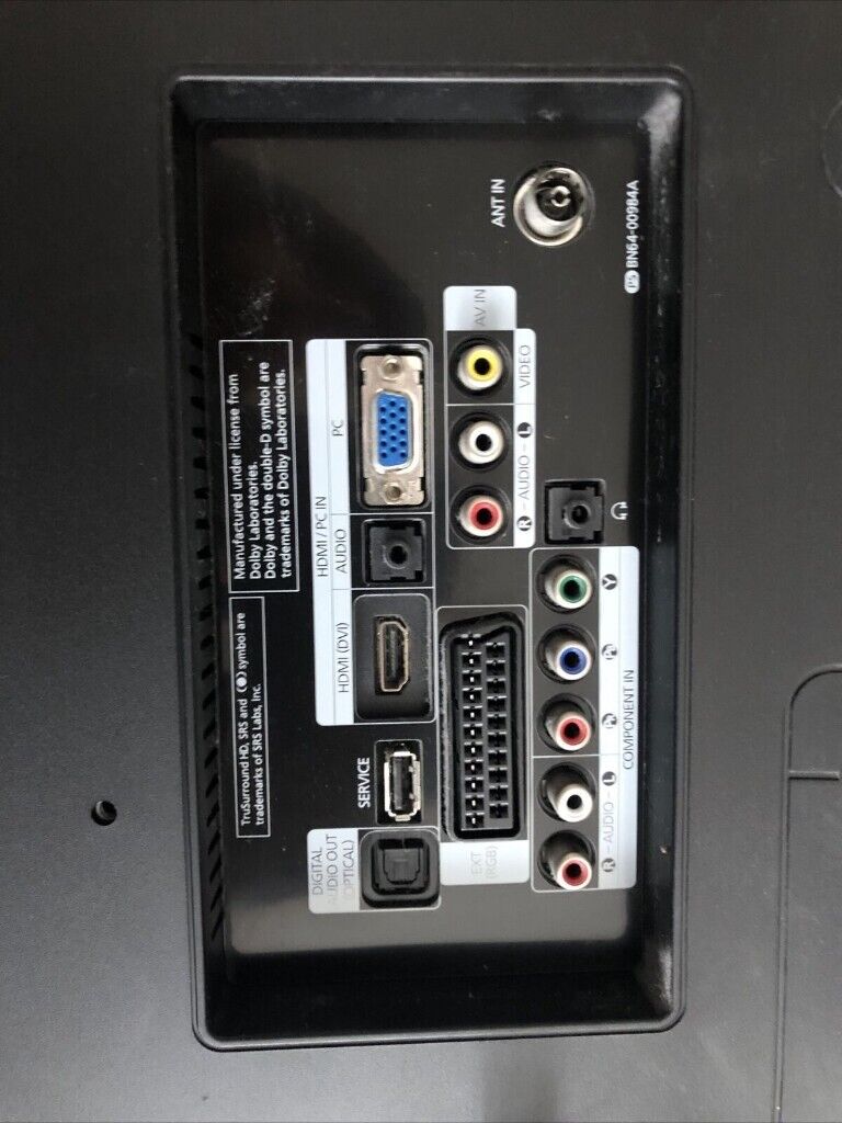Samsung Le22b450c4w LCD TV. Boxed. 