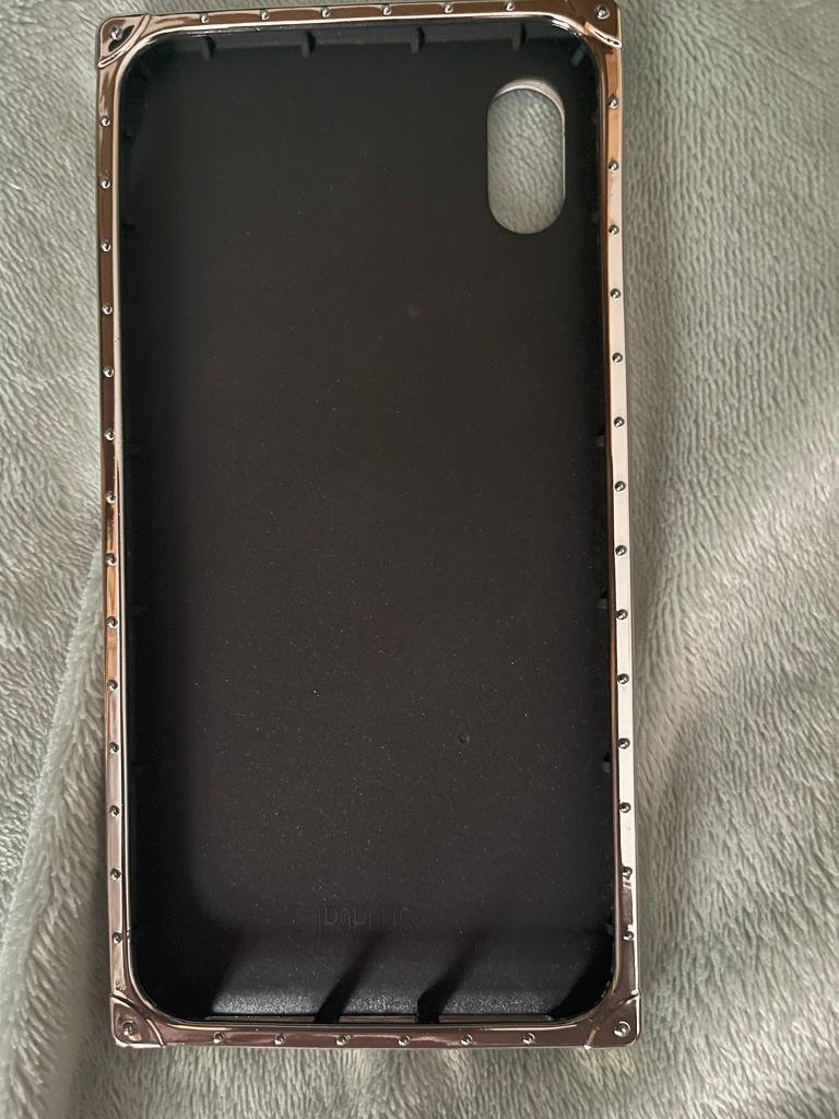 IPhone XS Max case (reduced)