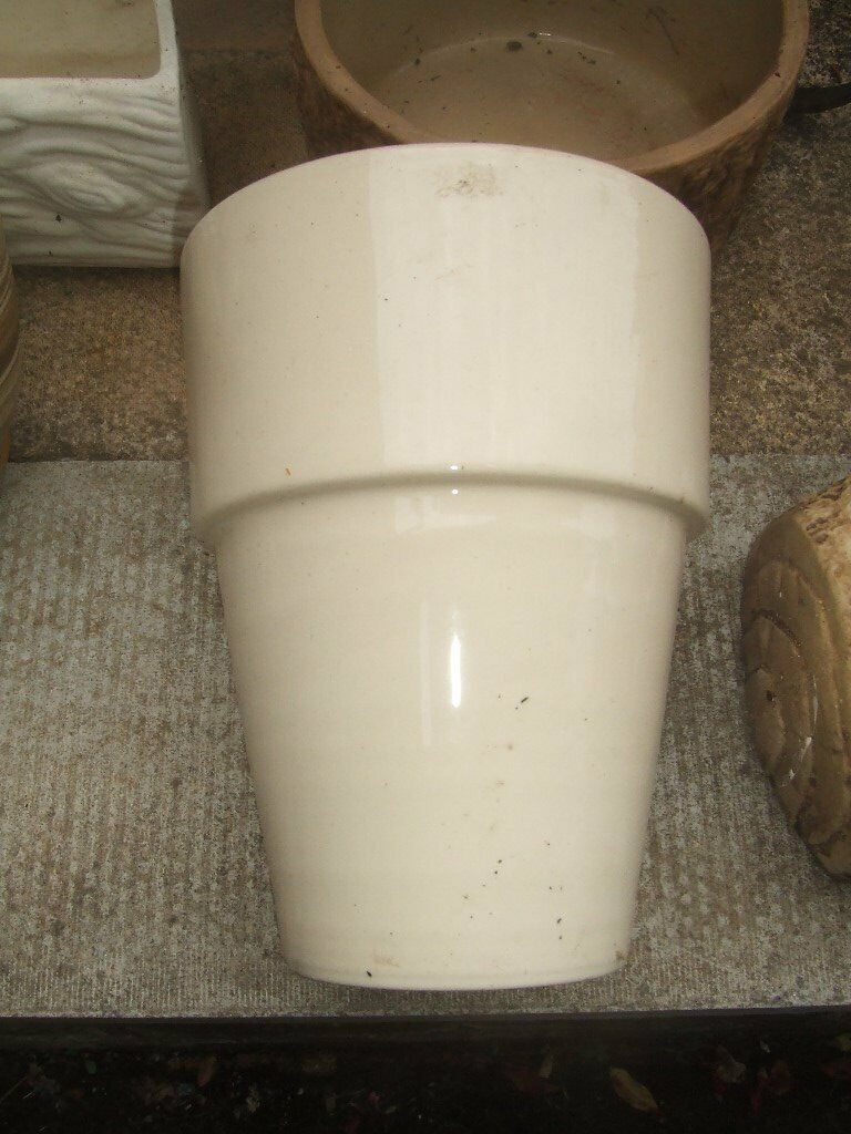 plant POTS. MANY SIZES DESIGNS STYLES.