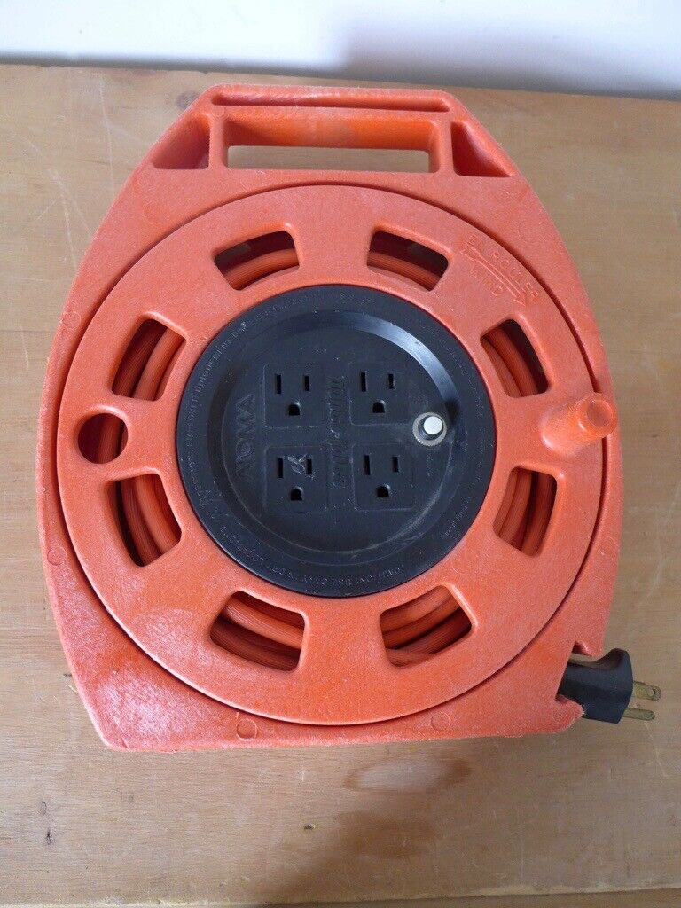 image for NOMA cord-caddy extension lead reel for use in North America, USA, Canada. Length around 7 metres.
